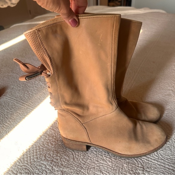 UGG Tan Heeled Boots with Slouchy Back Bow Tie Design Size 9 Wood Heel Mid-calf - Picture 4 of 16